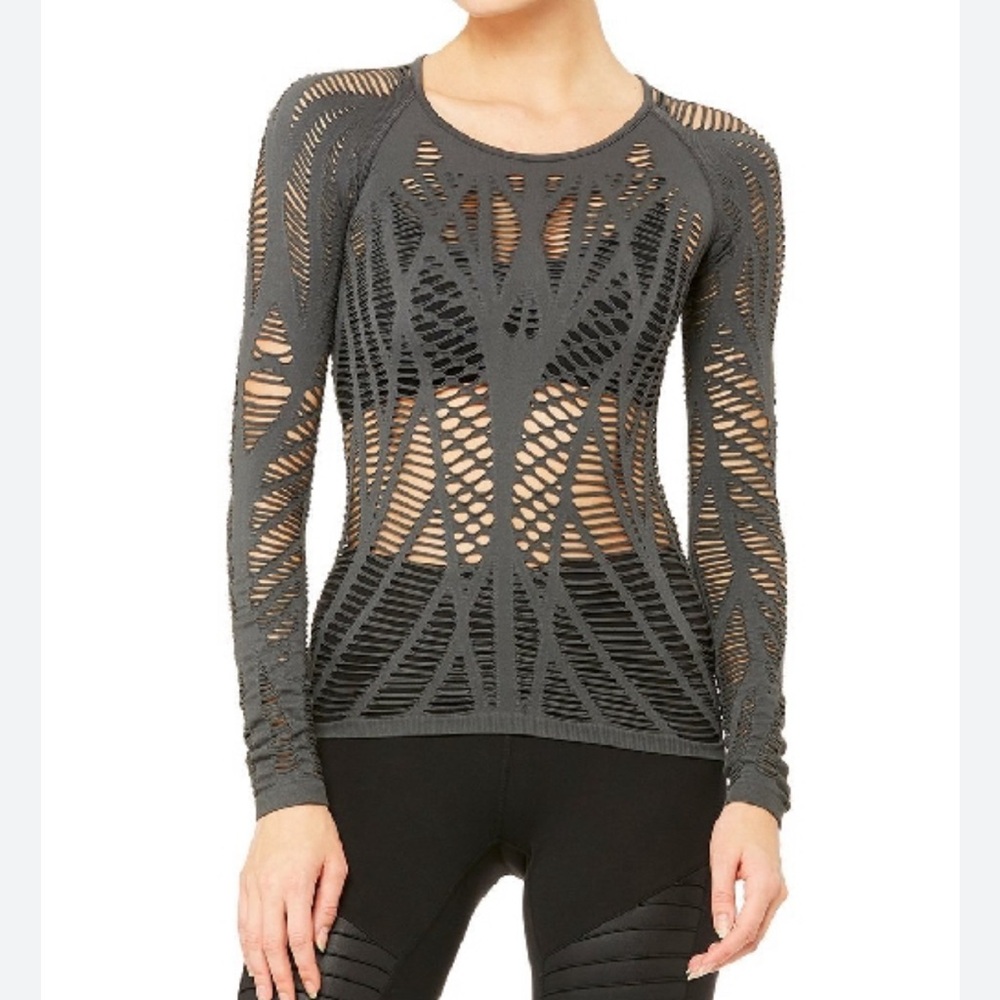 Alo Yoga Wanderer long sleeve shirt